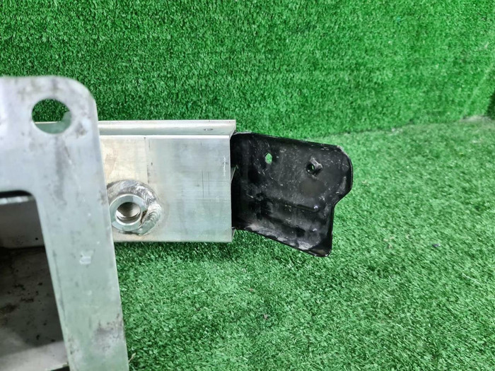 Усилитель передний Genesis G80 2 (2020-н.в.)