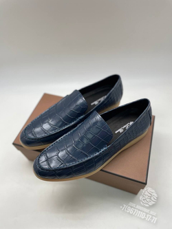 Лоферы Loro Piana из кожи крокодила