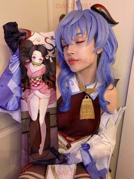 Мини дакимакура Незуко Камадо из Клинок, рассекающий демонов арт. M0442, 60х20 см