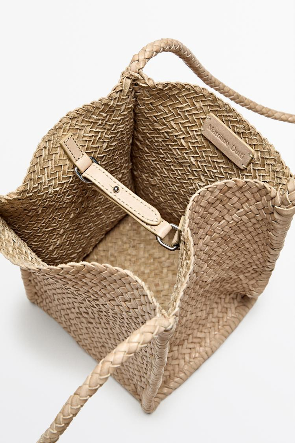 Massimo Dutti Плетеная сумка-ведро из кожи наппа, натуральный