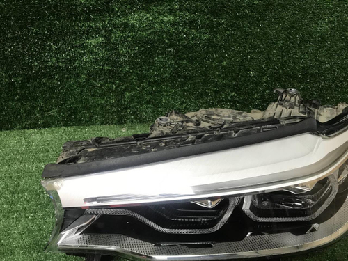 Битая Фара левая BMW 5er G30 (17-20) Adaptive LED