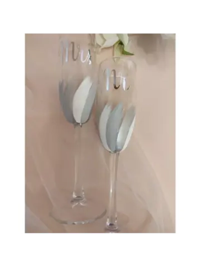 Свадебные бокалы для молодоженов. Фужеры для шампанского.