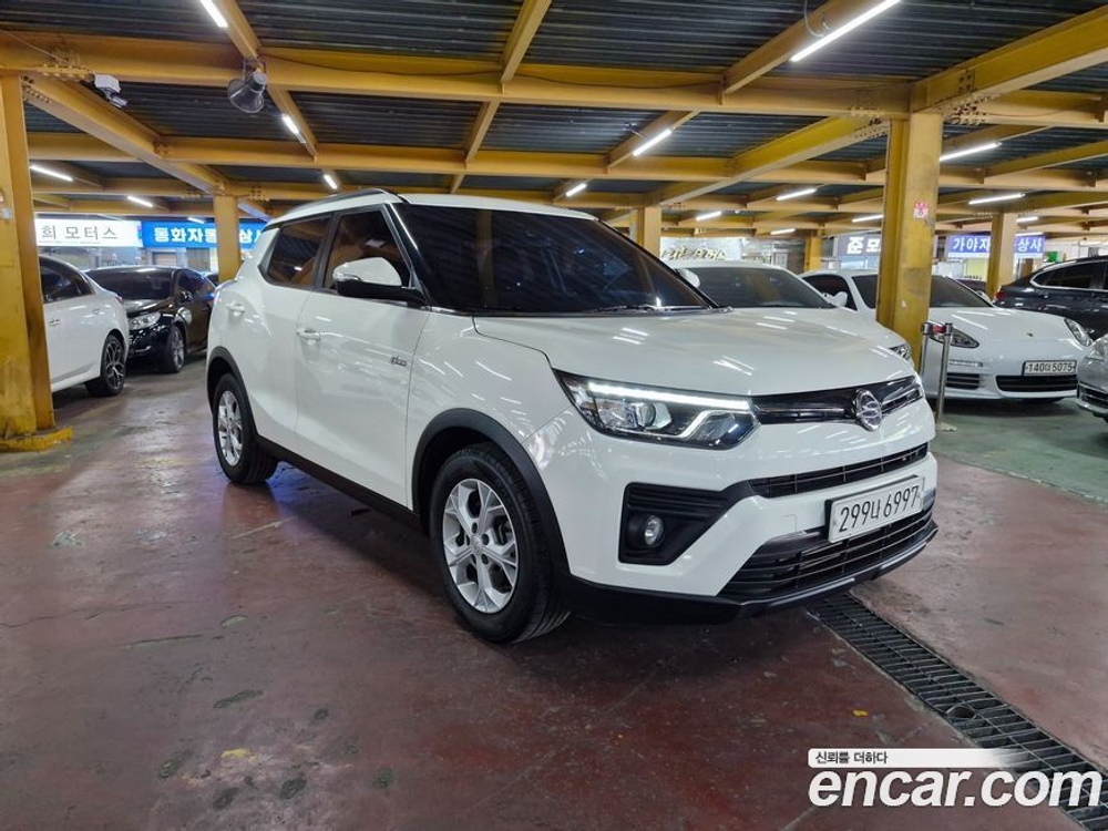 KG Mobility (Ssangyong) Very New Tivoli Бензин 1.5 2WD (10.2020)