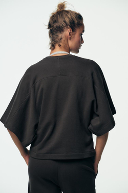 ZARA ТОЛСТОВКА С КОРОТКИМИ РУКАВАМИ В СТИЛЕ РУСТИК, УГОЛЬНЫЙ