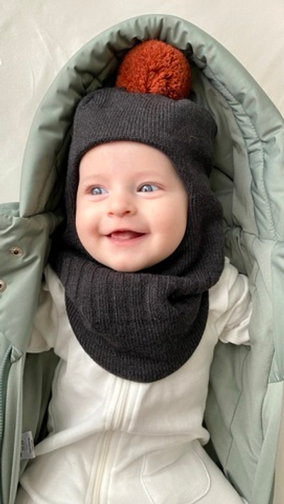 Балаклава зимняя с помпоном графит)