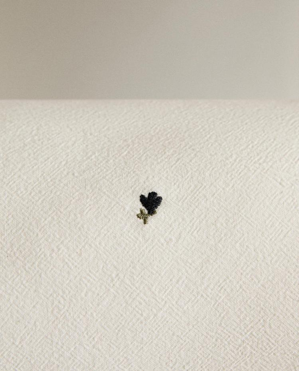 ZARA HOME ДЕТСКАЯ ПОДУШКА-ВАЛИК, ЖЕЛТОВАТО-БЕЛЫЙ