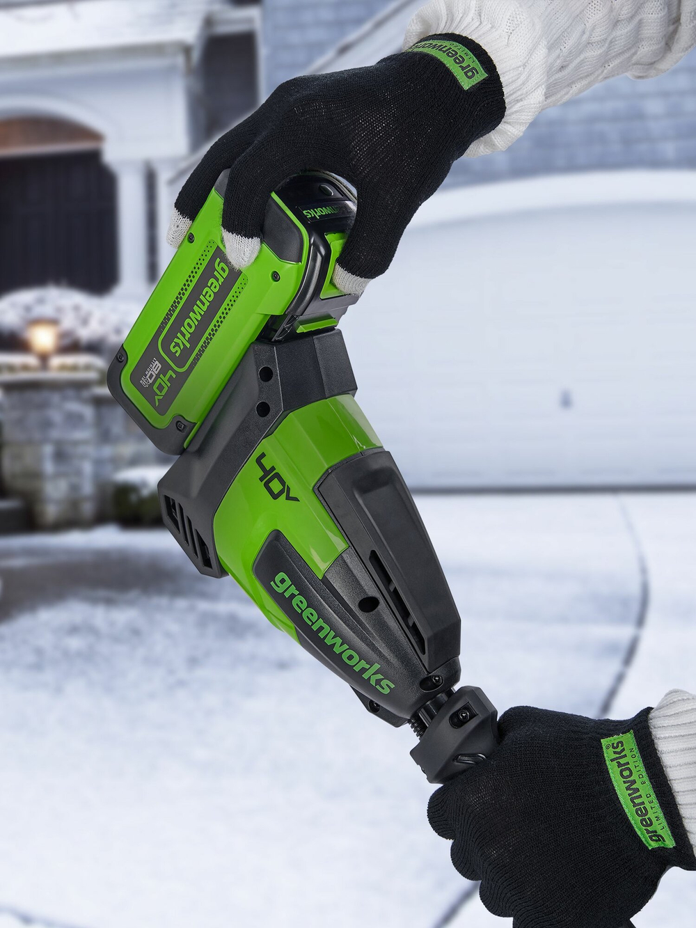 Снегоуборочная лопата аккумуляторная 40V, 30 см, АКБ 4Ач и ЗУ, 2603107UB