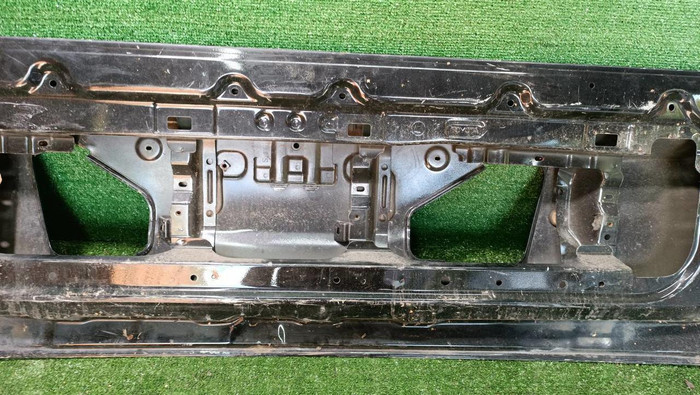 Борт откидной Lexus LX 3 (2015-2023)