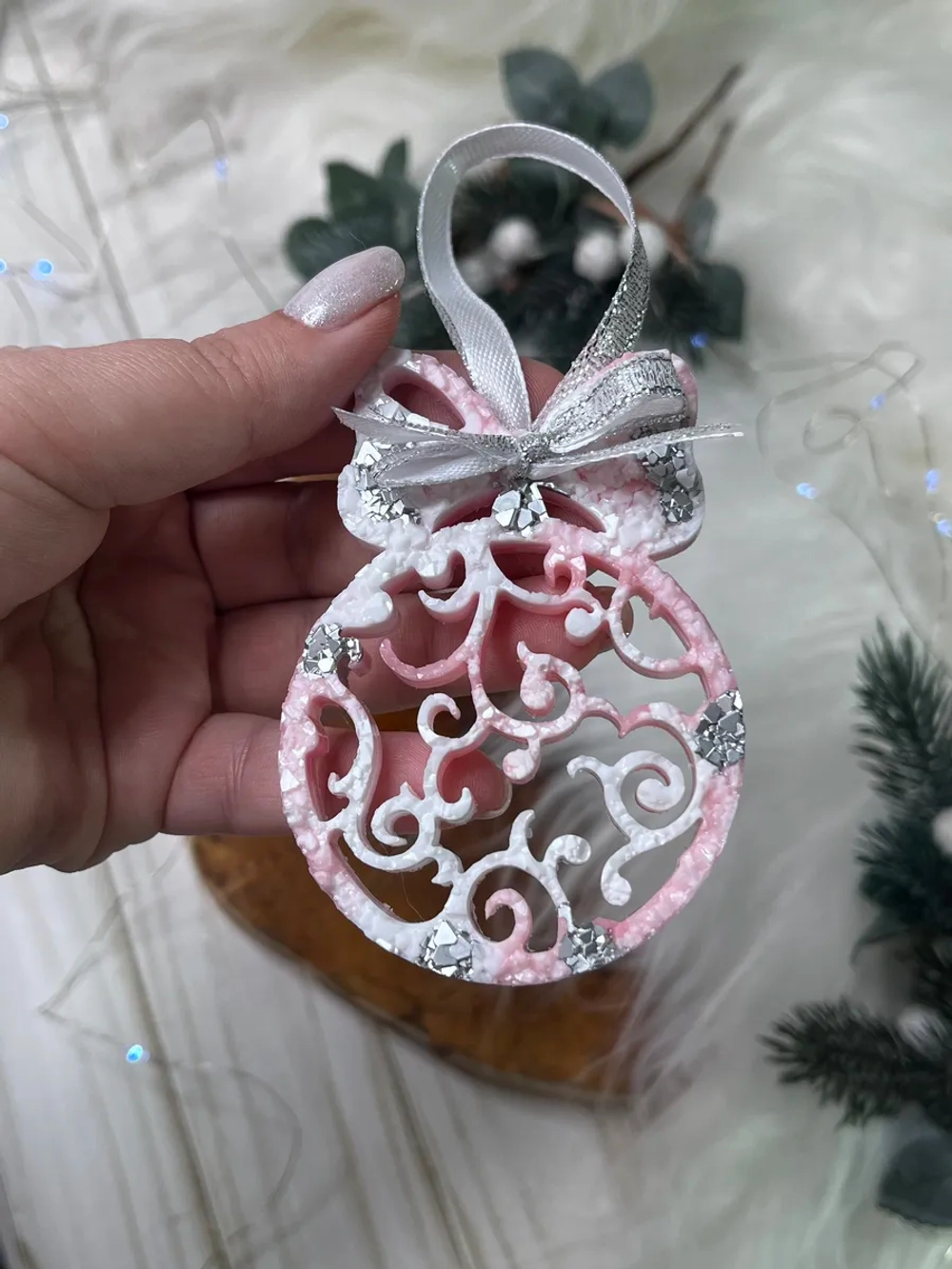 Новогодняя елочная игрушка Шар