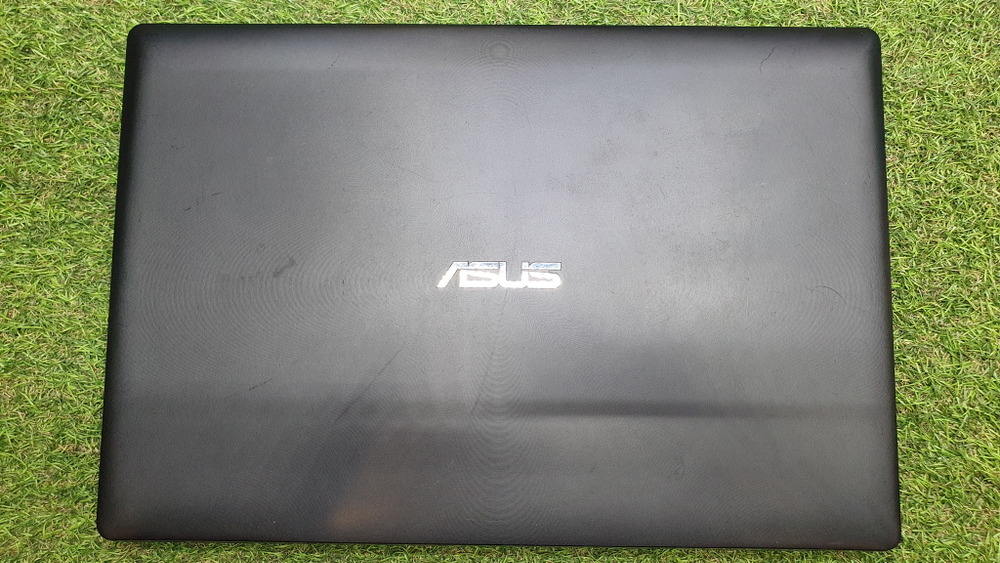 Ноутбук ASUS Celeron/2Gb