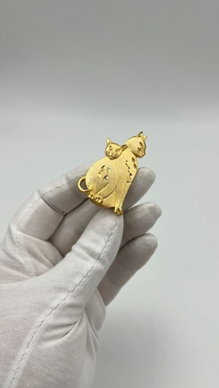 Брошь Кошка и котёнок