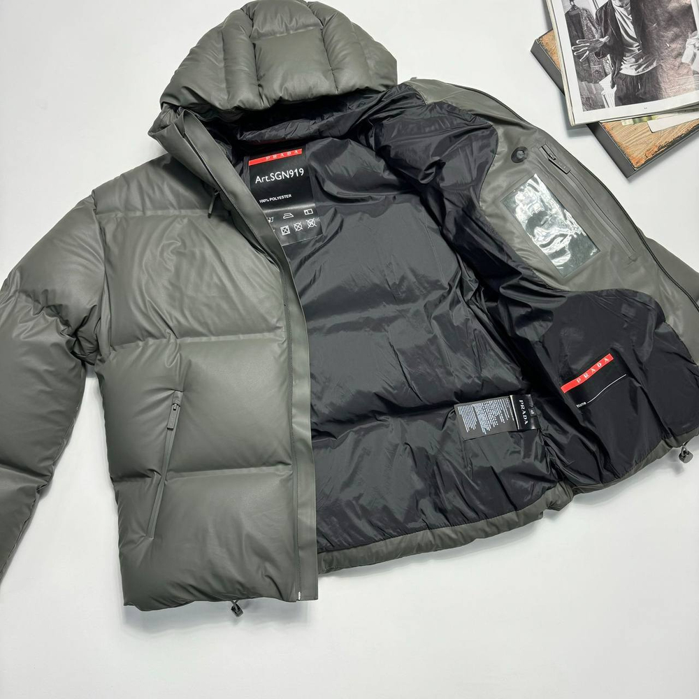 Пуховик Prada