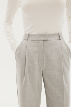 Брюки серые зауженные