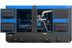 Дизельный генератор ТСС ЭД-250-Т400 с АВР в шумозащитном кожухе на прицепе