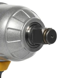 DeWalt DCF897N аккумуляторный гайковерт (без АКБ и ЗУ)