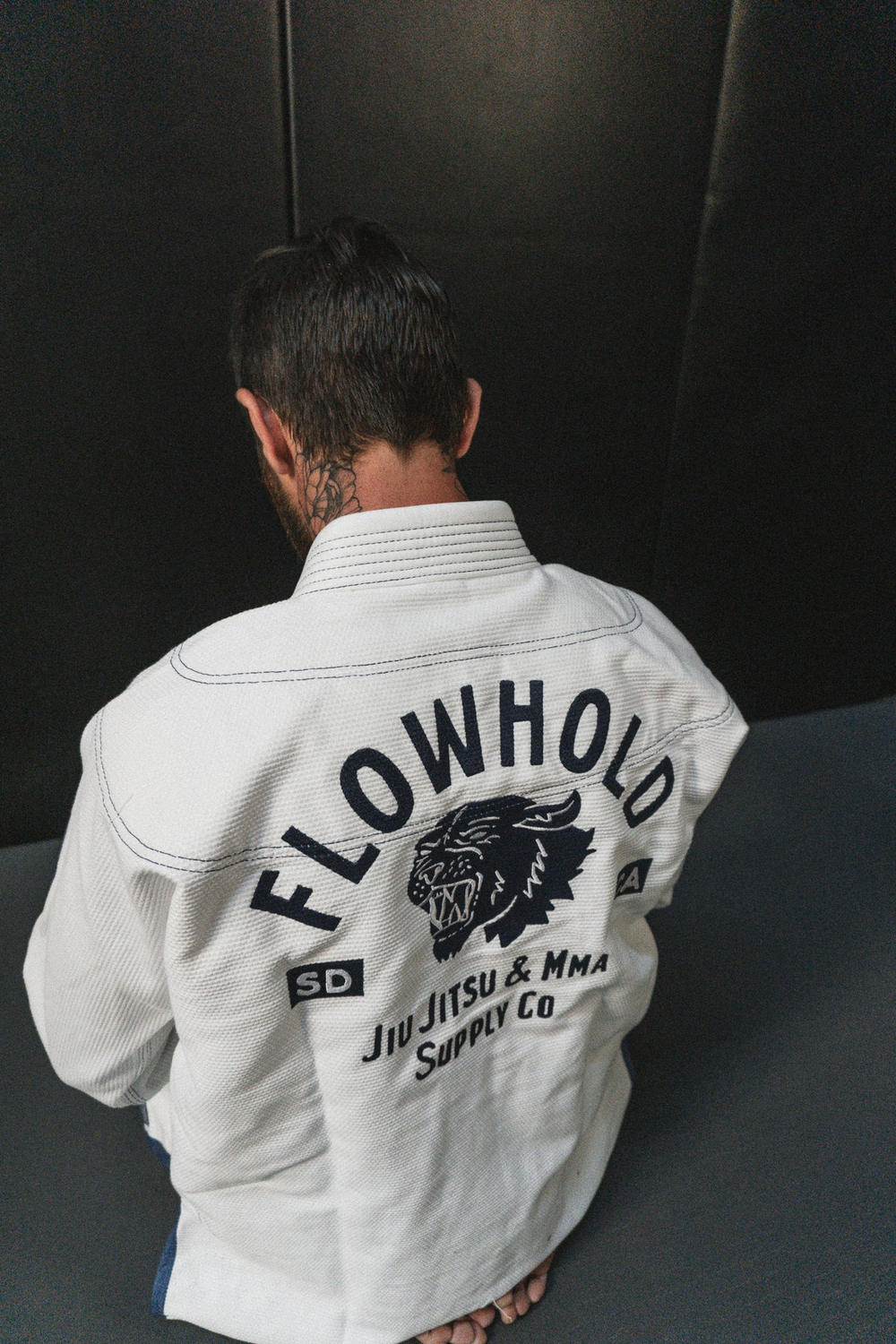 Кимоно Flowhold (White)