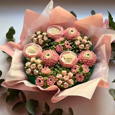 Букет 13 капкейков в премиум коробе