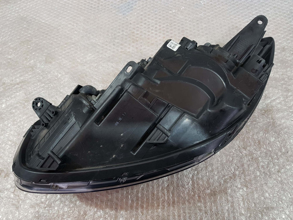 Фара правая галоген Kia Picanto 2 (TA) 11-17 Б/У Оригинал 921021Y000