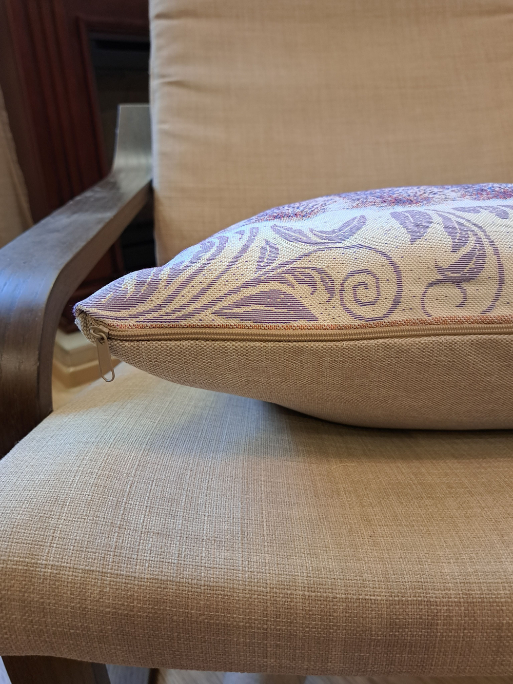 Декоративный гобеленовый чехол для интерьерной подушки Лаванда Прованс 47х47