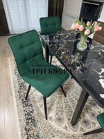 Стеклянный раздвижной стол "Черный мрамор" и стулья "ГУЧИ" изумруд