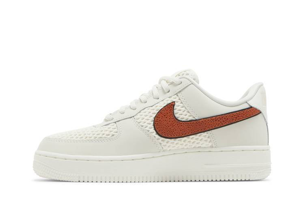 Кроссовки Nike Air Force 1 Low With Basketball Swooshes (Женская размерная сетка)