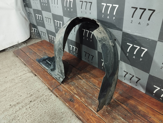 Подкрылок передний правый LADA Vesta 15-нв Б/У Оригинал 8450007042