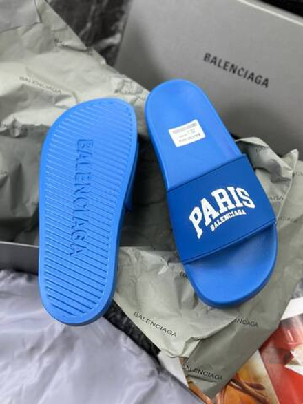 Шлепанцы Balenciaga
