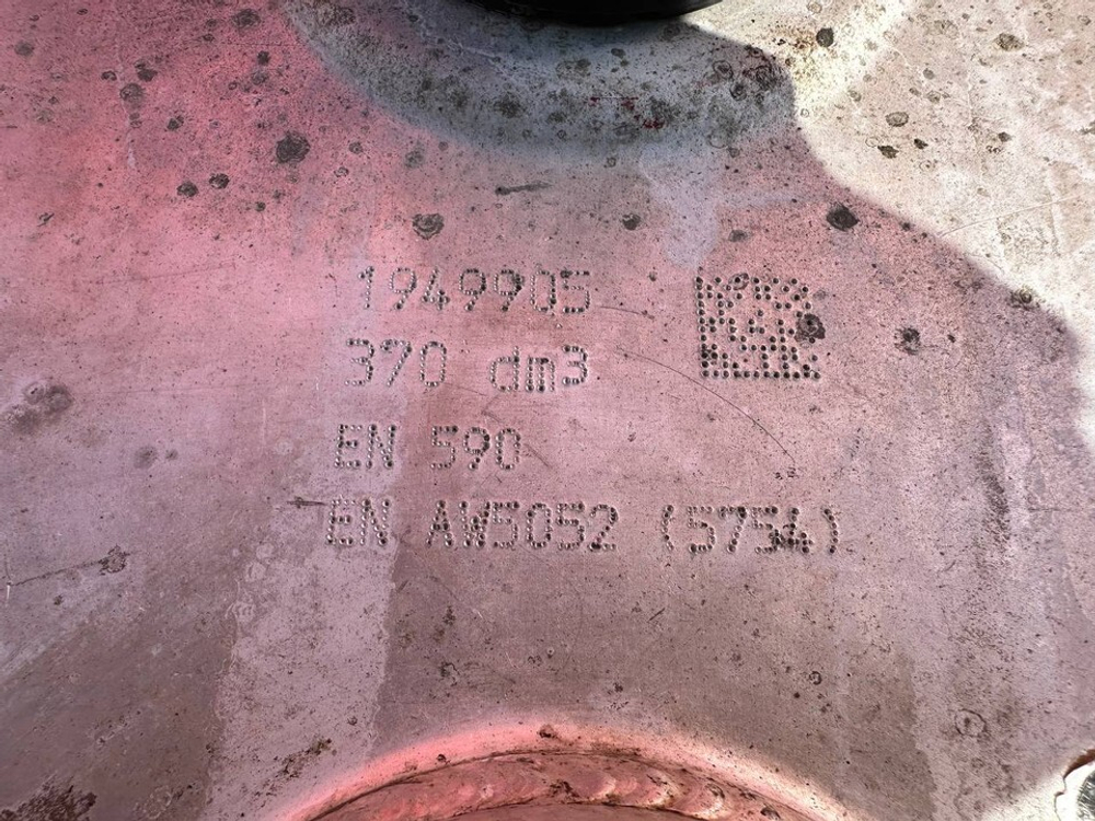 Бак топливный 370L 2019г