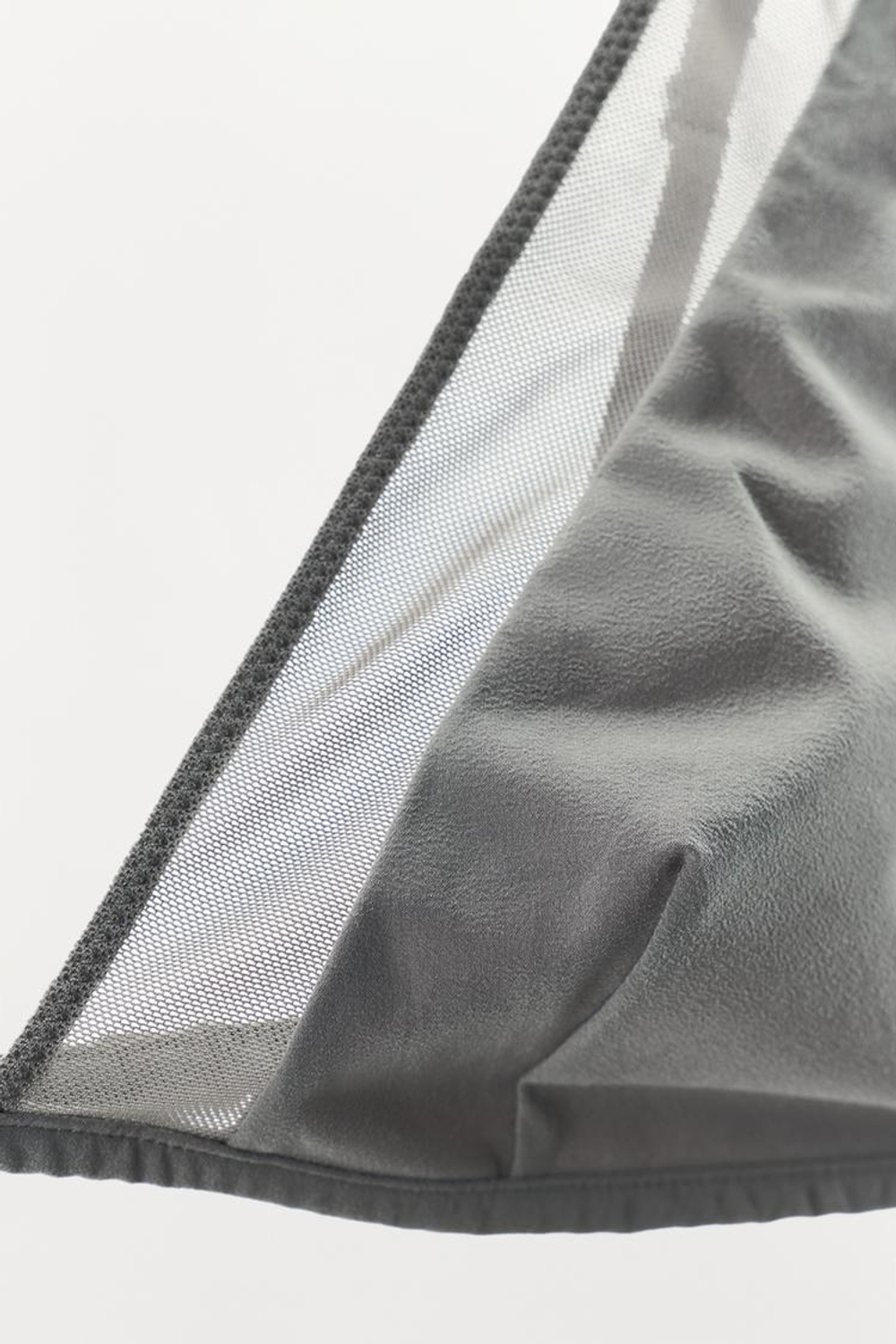 ZARA БЮСТГАЛЬТЕР С ТРЕУГОЛЬНЫМИ ЧАШКАМИ, ОТТЕНКИ СЕРОГО