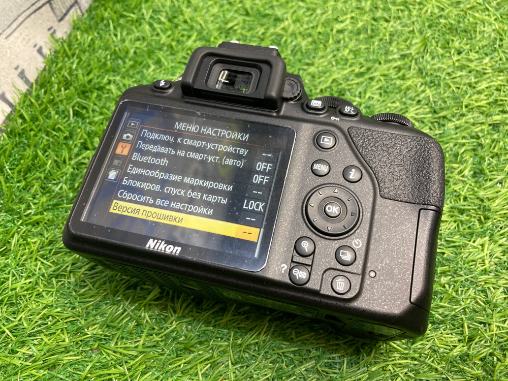 Nikon D3500 + 18-55mm 3.5-5.6G VR (360 кадров)