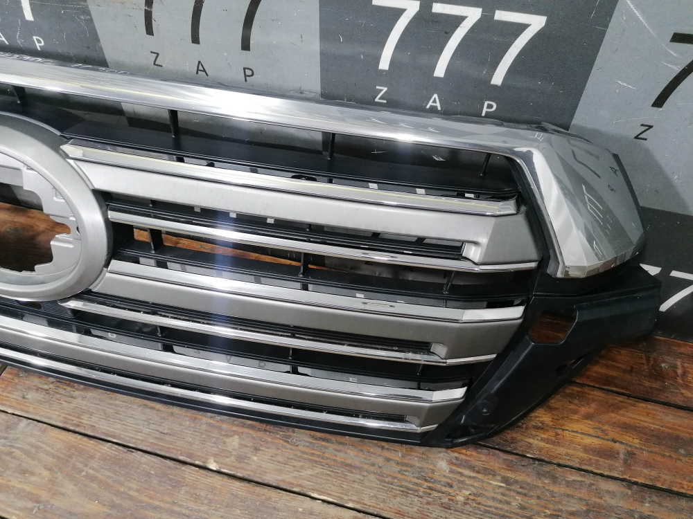 Решетка радиатора Toyota Land Cruiser 200 15-21 Б/У Оригинал 5310160939