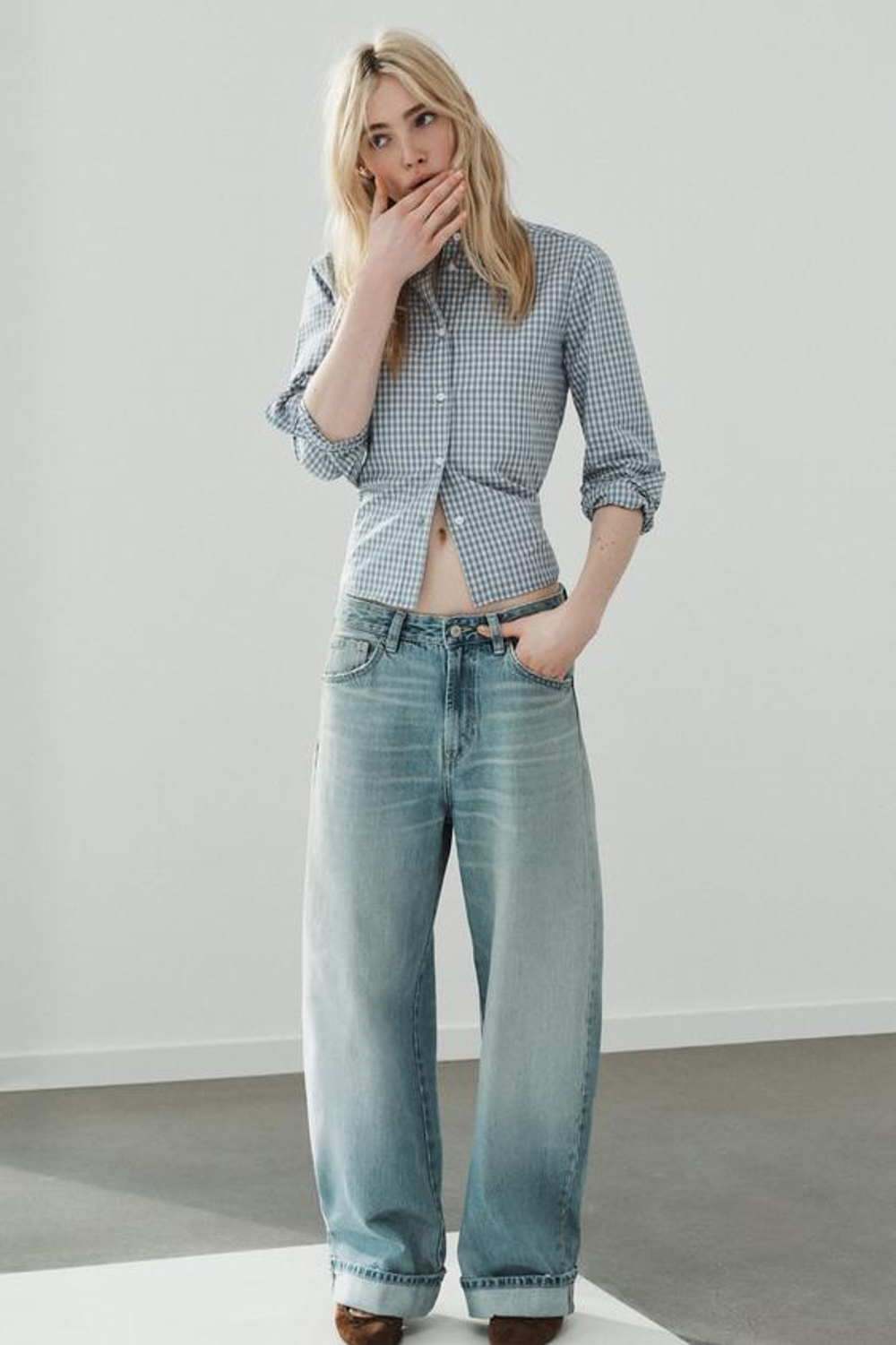 TRF СКЛАДНЫЕ ДЖИНСЫ С НИЖНЕЙ ЛИНИЕЙ ТАЛИИ - zara