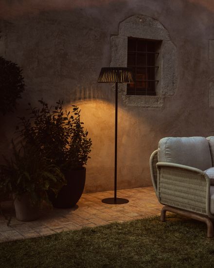 Уличный торшер Aldet на солнечных батареях зеленый, диаметр 46 см