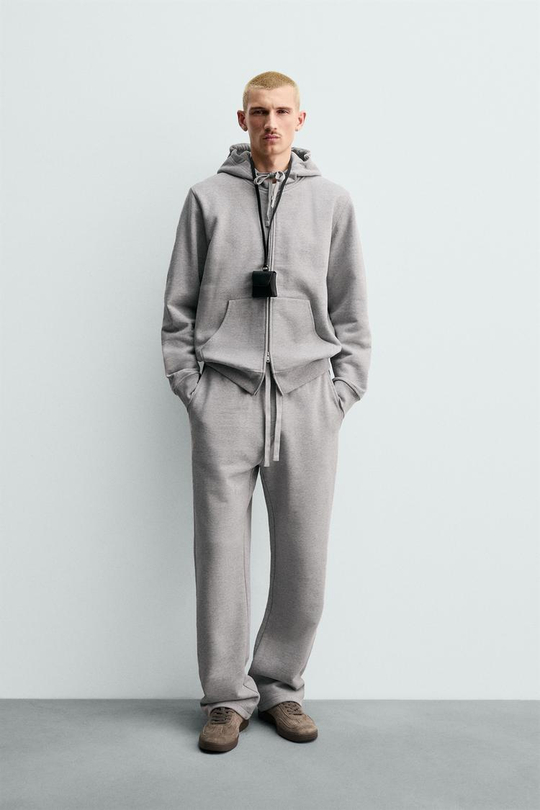 ZARA ДЖОГГЕРЫ REGULAR FIT ИЗ ПЛОТНОЙ ТКАНИ ORIGINS, СЕРЫЙ