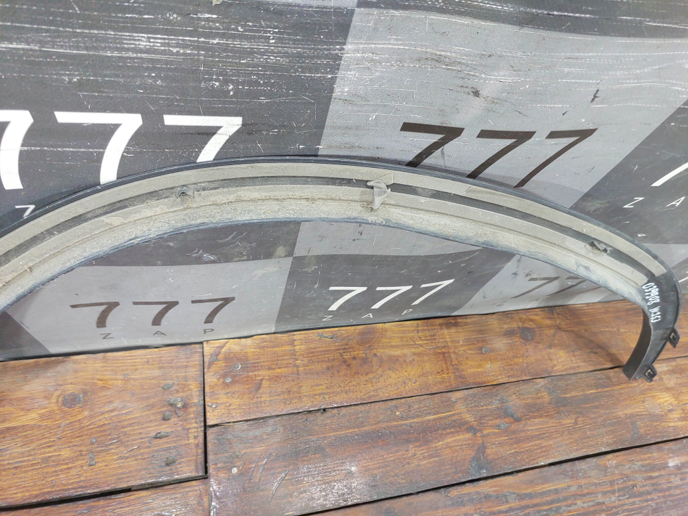 Накладка крыла переднего левого Mercedes GLC (X253) 19-нв Б/У Оригинал A2538857506