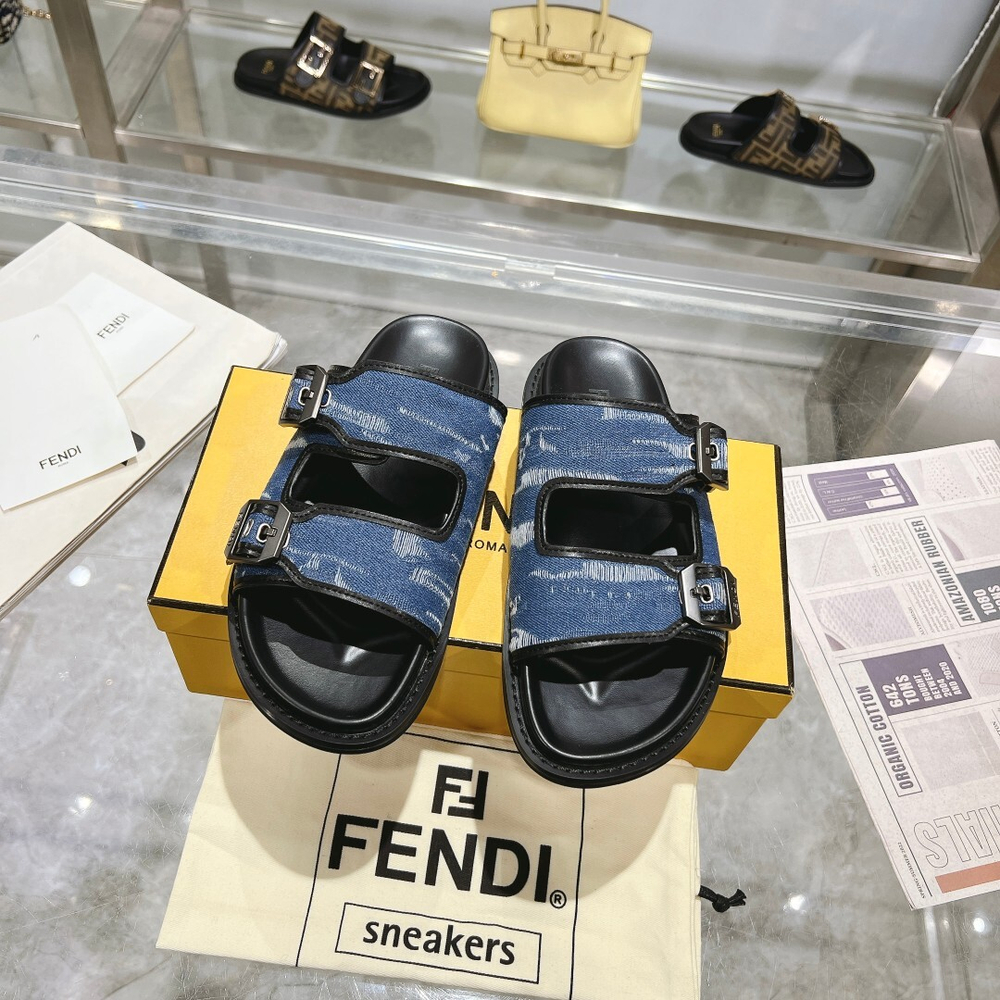 Fendi Feel Slides