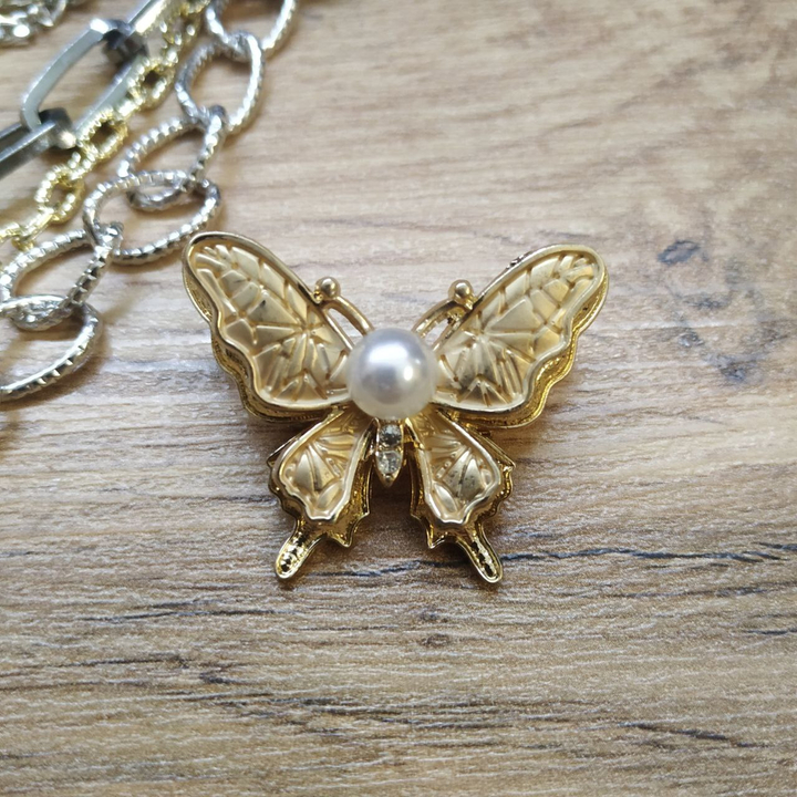 Брошь Бабочка двойная с жемчужиной цвет золотистый