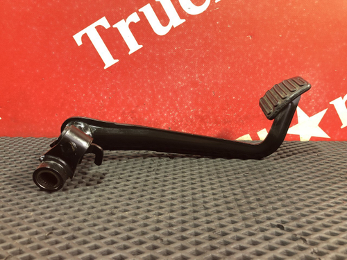 Педаль тормоза