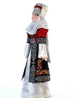 Кукла фарфоровая коллекционная Киргизка
