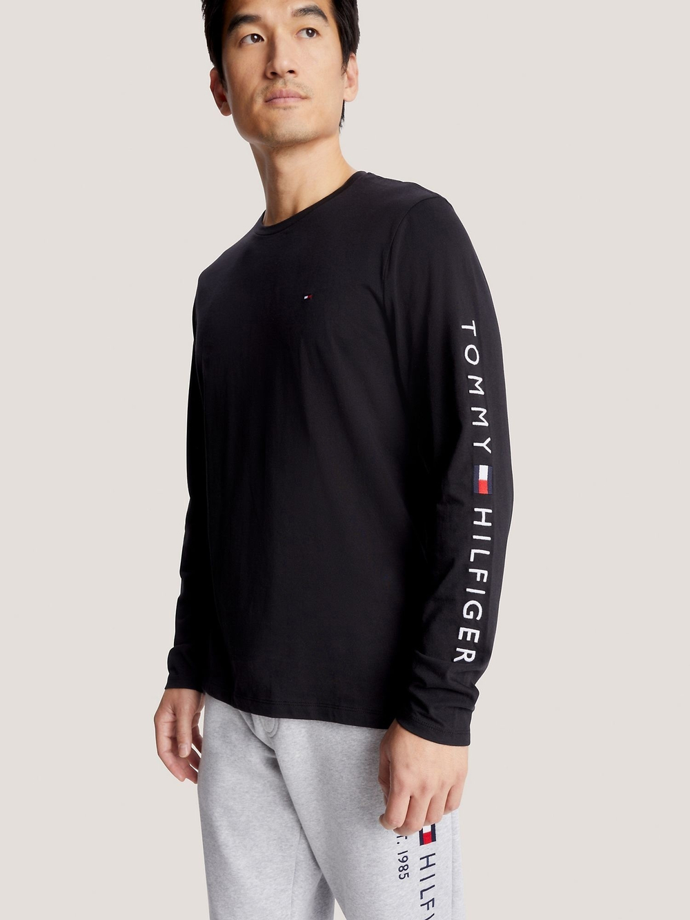 Лонгслив Tommy Hilfiger TH Logo Black