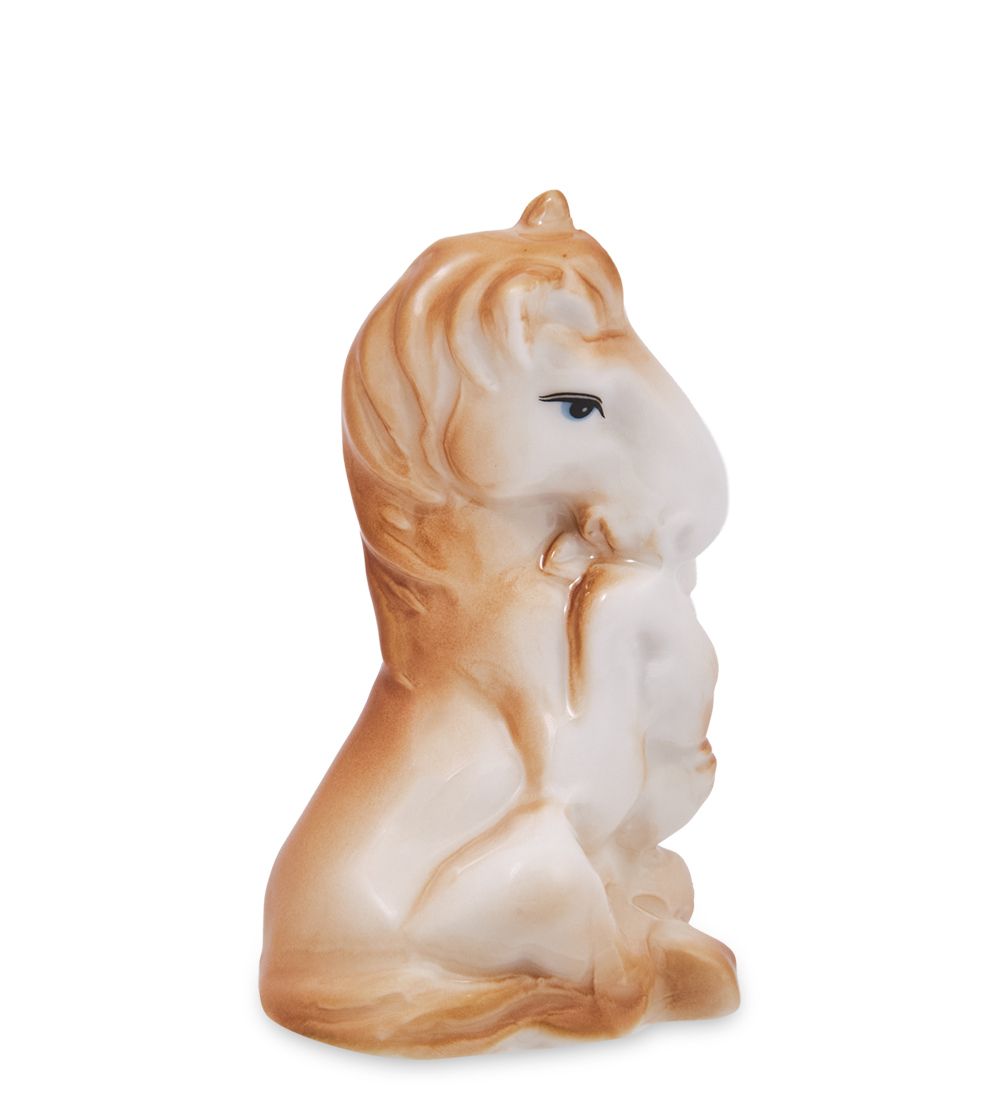 XA-378 Фигурка «Лошадь с букетом»