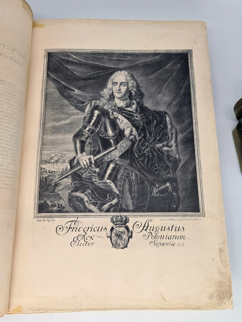 "Историческая портретная галерея. Собрание портретов знаменитейших людей всех народов, начиная с 1300 года, с краткими их биографиями"  1887 г. - редкая книга