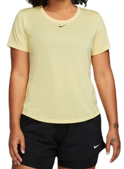 Женская теннисная футболка Nike Dri-FIT One Short Sleeve Standard Fit Top - lemon chiffon/black