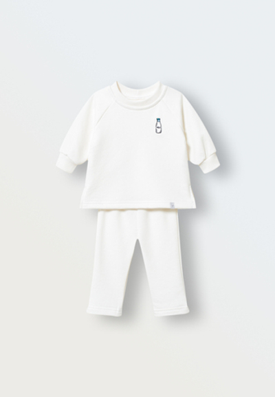 Комплект свитшот и брючки с вышивкой "Молоко" (экрю)