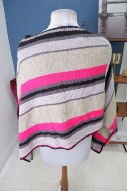 Пончо в полоску стильное единого размера