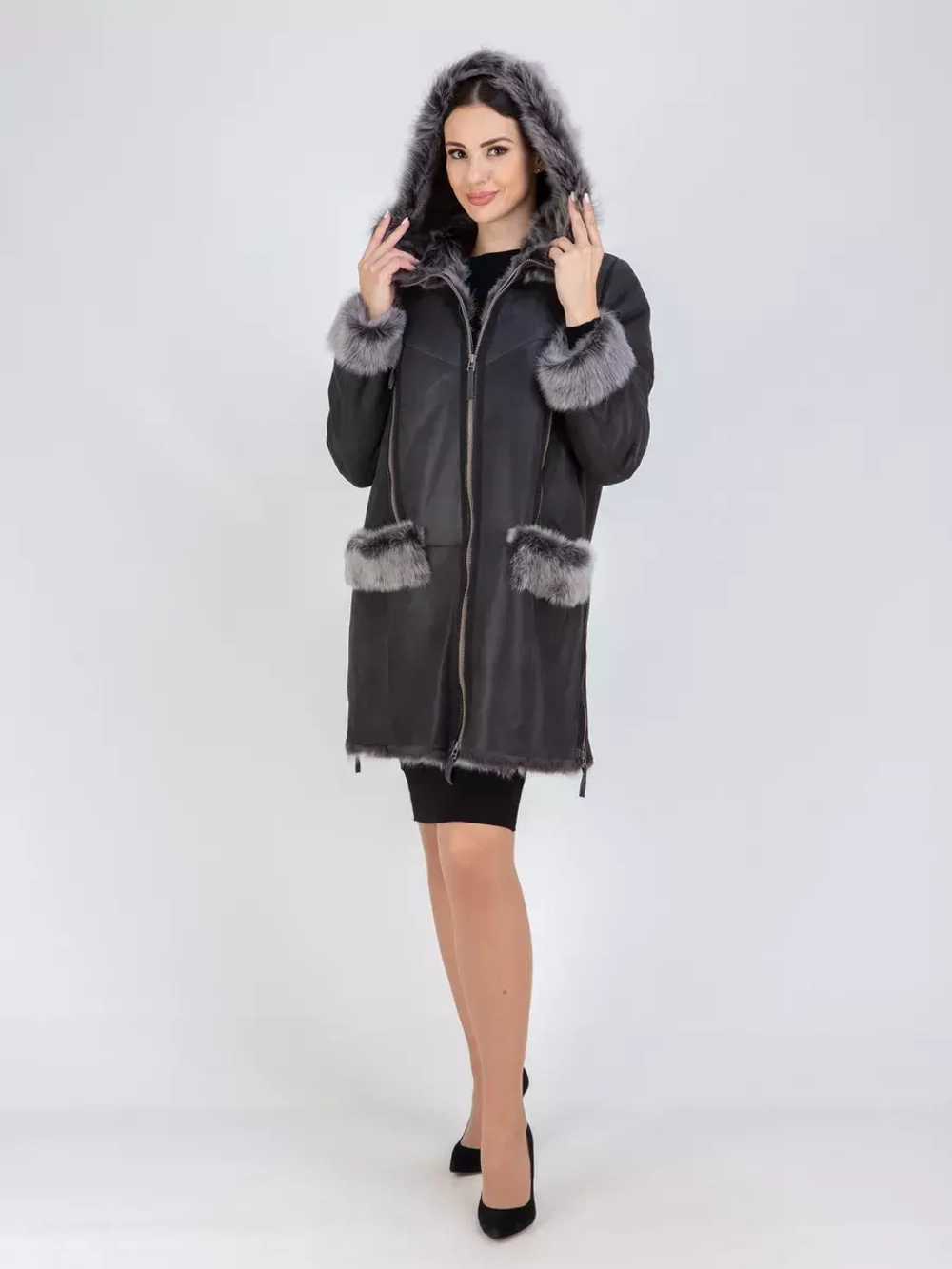Дубленка зимняя с капюшоном натуральная