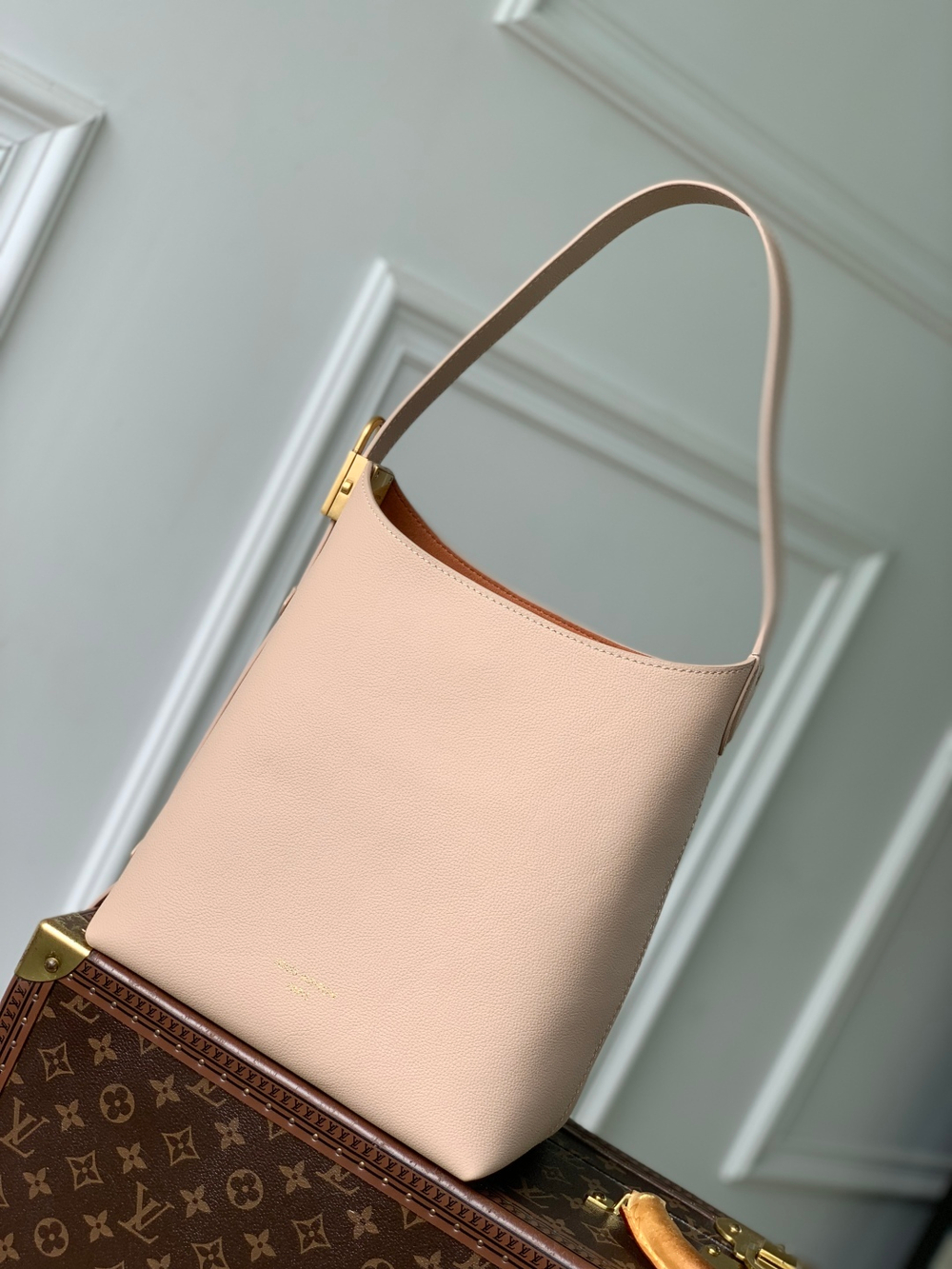 Louis Vuitton Low Key Hobo PM