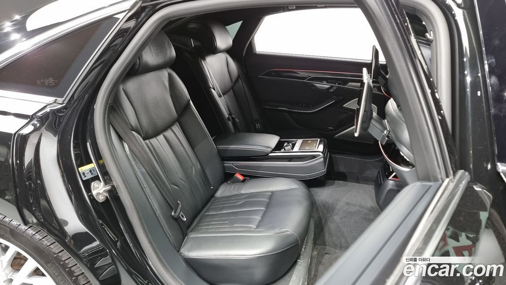 Audi A8 (D5) 55 TFSI Quattro LWB (07.2020)