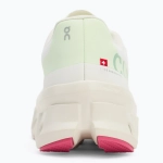 Женские Кроссовки для бега On Cloudmonster white/lima