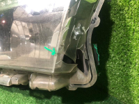 Фара правая Toyota Hilux 8 (2015-2020) LED